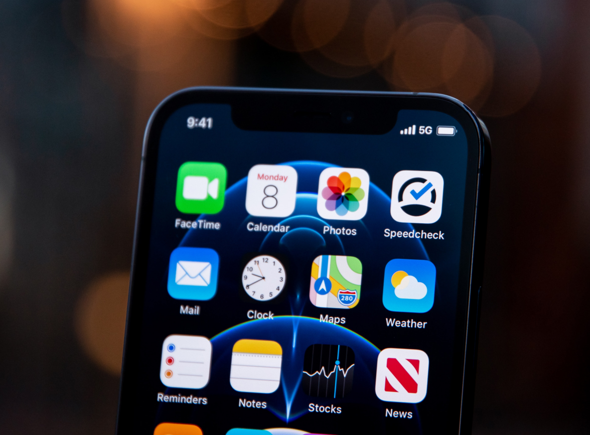 西陵苹果手机维修分享为什么 iPhone 12 在冬季会自动关机 